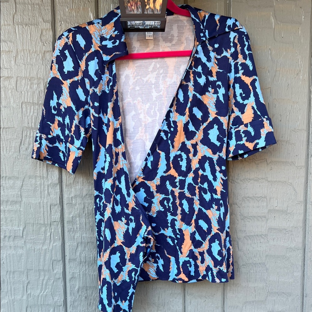 Diane Von Furstenberg Vintage Blue Leopard Wrap Silk Blouse